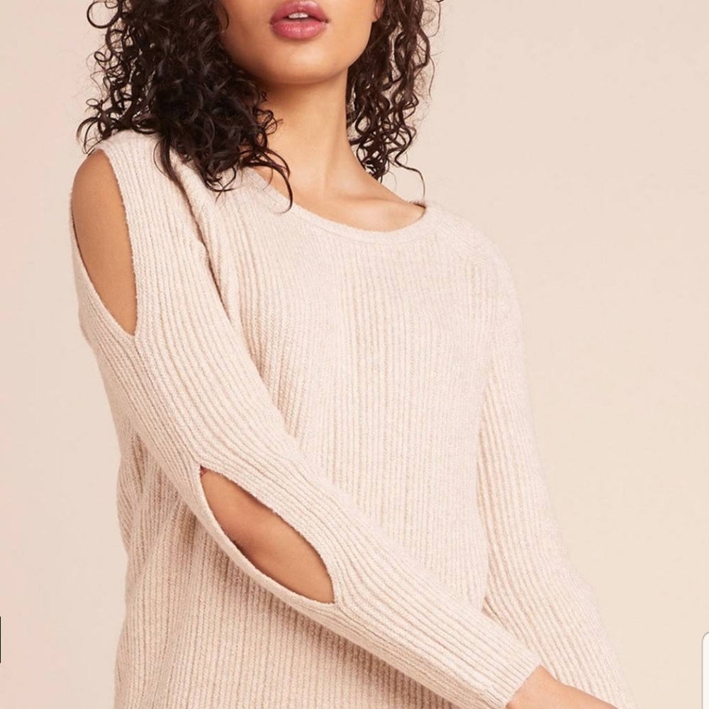 NWT BB Dakota Sweater Peep Sleeve Sweater